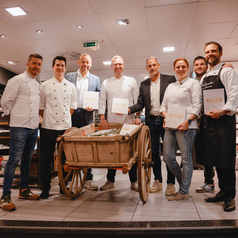 Unser Milchbuch feiert Premiere in Freiburg