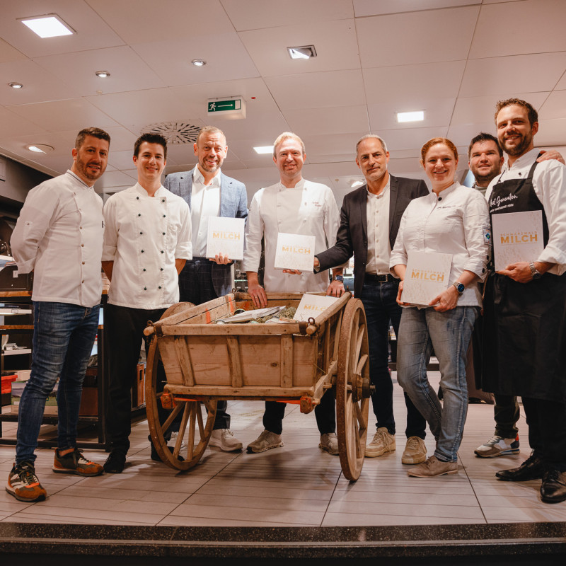 Unser Milchbuch feiert Premiere in Freiburg